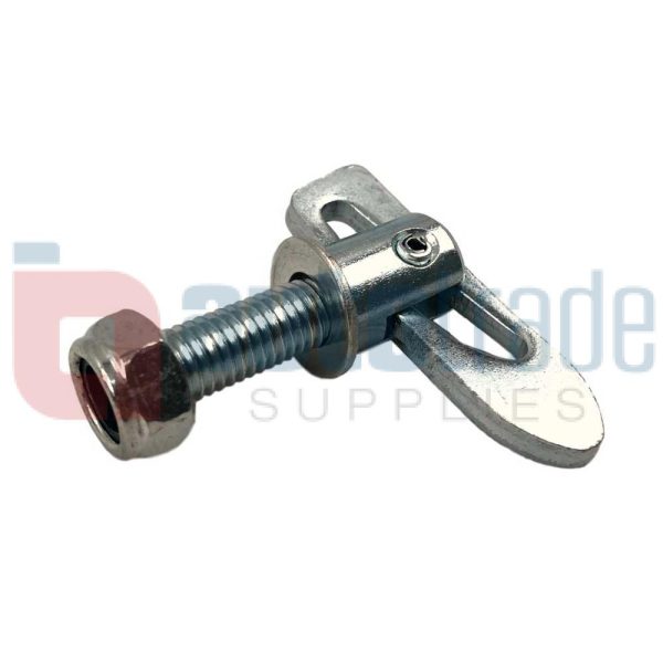 TAIL GATE LATCH & NUT